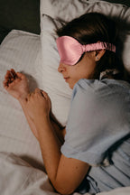 Antifaz de Seda para un Sueño Profundo AuraRelieve